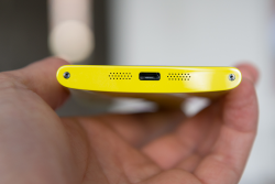 Nokia-Lumia-920-04.jpg