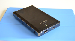 Adata-AE800-01.jpg