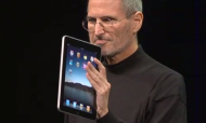 Steve Jobs iPad.jpg