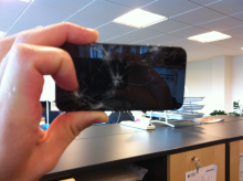 Iphone 4 i stykker - 2.JPG