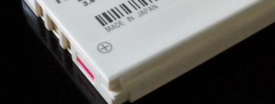 forbyder lithium-ion i fly-bagage på grund af brand-fare -