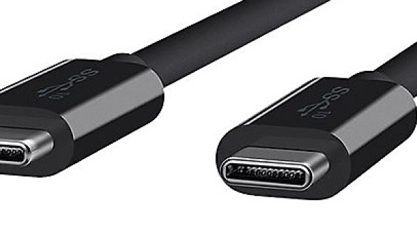 undgå jernbane Han EU: USB-C bliver standard-oplader i Europa - snart slut med Apples  Lightning-stik: Se forslaget her - Computerworld