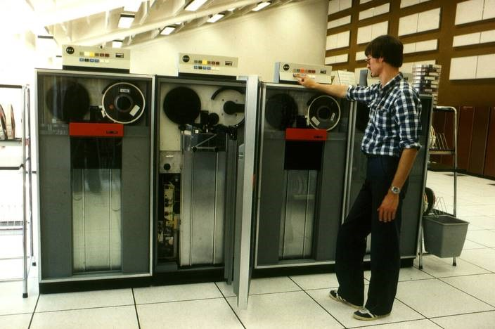 inaktive input ekstremt ATP har kappet ledningerne til sin allersidste mainframe efter 58 år: "Hele  ATP's gamle arkivsystem lå der. Vi fandt gammel kode fra 1960'erne. Vores  madbestillingssystem lå der åbenbart også" - Computerworld