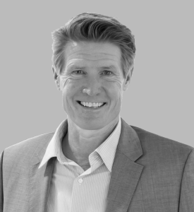 Sentia har pr. 1. oktober 2025 ansat Morten Jørgensen som Chief Commercial Officer. Han skal især beskæftige sig med udbygning af Sentias markedsposition og forretningsområder med det overordnede ansvar for den kommercielle organisation. Han kommer fra en stilling som Forretningsdirektør hos Emagine.