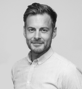 Norriq Danmark A/S har pr. 1. oktober 2025 ansat Rasmus Stage Sørensen som Operations Director. Han kommer fra en stilling som Partner & Director, Delivery hos Impact Commerce. Han er uddannet kandidat it i communication and organization på Aarhus University. Han har tidligere beskæftiget sig med med at drive leveranceorganisationer.