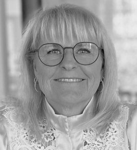 Sourcing IT har pr. 2. februar 2026 ansat Susanne Sønderskov som Salgsdirektør. Hun skal især beskæftige sig med at styrke Sourcing IT’s kommercielle fundament, skalere salgsindsatsen og øge tilstedeværelsen bl.a. hos jyske kunder. Hun kommer fra en stilling som Salgsdirektør hos Right People Group ApS. Hun har tidligere beskæftiget sig med salgsledelse inden for IT-freelanceleverancer og komplekse kundeaftaler, både privat og offentligt.