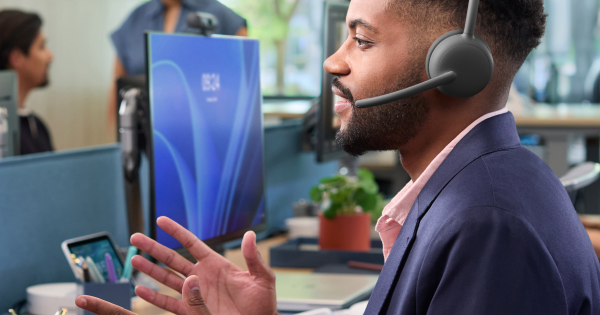 Dette business-headset rammer den hårfine balance mellem komfort, lyd ...