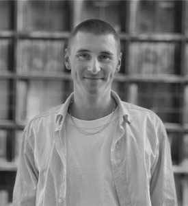 Immeo har pr. 9. marts 2026 ansat Henrik Søndergaard Andersen som Lead UX Specialist. Han kommer fra en stilling som UX Strategist og Platformsansvarlig hos Dansk Industri. Han er uddannet i Digital Design og Kommunikation fra IT Universitetet.