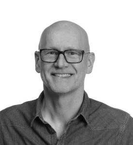 Renewtech ApS har pr. 15. marts 2026 ansat Per Forberg som Account Manager for Sustainable Relations. Han skal især beskæftige sig med etablere nye partnerskaber med henblik på ITAD og sourcing kontrakter med hostingvirksomheder og strategiske slutbrugere. Han kommer fra en stilling som Nordic Key Account Manager hos Tesa. Han er uddannet hos Lund University og har en MBA i Management. Han har tidligere beskæftiget sig med at styrke salgsaktiviteter og partnerskaber på tværs af nordiske markeder.