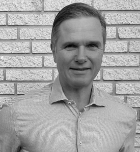 Pentos har pr. 2. juni 2025 ansat Erik Ebert som Country Manager. Han skal især beskæftige sig med udvidelsen af Pentos til Danmark og Norden. Det kræver bl.a. etablering af et lokalt leverance team og SAP Partnerskab. Han kommer fra en stilling som Senior Director hos Effective People. Han har tidligere beskæftiget sig med HR systemer baseret på SAP SuccessFactors hos en række danske større og mellemstore virksomheder.