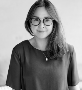 Guardsix har pr. 1. maj 2026 ansat Louise Sara Baunsgaard som Global Marketing & Communications Director. Hun skal især beskæftige sig med at positionere virksomheden som et europæisk alternativ i en tid, hvor cybersikkerhed i høj grad handler om geopolitik. Hun kommer fra en stilling som Co-Founder og CMO hos Get BOB. Hun er uddannet Ba.ling.merc fra CBS og har desuden en Mini MBA i marketing. Hun har tidligere beskæftiget sig med marketing og kommunikation i ledende nordiske roller hos bl.a. Meta og Nets.