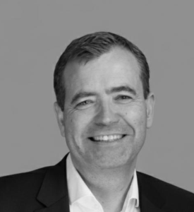 TDC Erhverv har pr. 1. maj 2026 ansat Peter Bjerregaard Harden som Senior Vice President (SVP), Enterprise Sales. Peter skal især beskæftige sig med at drive transformationen mod at blive en førende, kundecentreret partner inden for Cloud, Cyber og integrerede ICT-løsninger. Peter kommer fra en stilling som Country Manager hos Google Cloud Danmark. Peter er uddannet Cand. Merc (AU), HD, Organisation og Ledelse (CBS), Bestyrelsesuddannelse (CBS). Peter har tidligere beskæftiget sig med at opbygge Google Cloud i Danmark samt roller hos Microsoft, Salesforce og i management consulting.