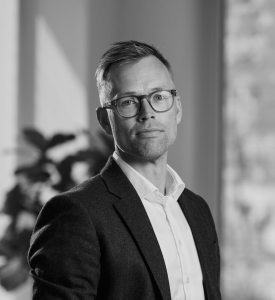 T-Systems har pr. 17. august 2026 ansat Anders Christensen som Head of Digital. Anders skal især beskæftige sig med at rådgive kunder om T-Systems digitale portefølje, inkl. kunstig intelligens løsninger og services. Anders kommer fra en stilling som Senior Director, Sovereign Services hos TDC Erhverv. Anders har tidligere beskæftiget sig med at rådgive om infrastruktur platforme og digitale løsninger, som giver en reel forretningsværdi.