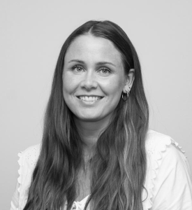 Norriq Danmark A/S har pr. 1. juli 2026 ansat Nanna-Louise Aae Kudahl som Project Manager. Hun skal især beskæftige sig med drive vores Business Central-projekter i samarbejde med resten af sine nye kollegaer i ERP. Hun kommer fra en stilling som Product Manager hos KMD A/S. Hun er uddannet på Aalborg Universitet i kommunikation og Digitale Medier og har en kandidat i IT-ledelse.