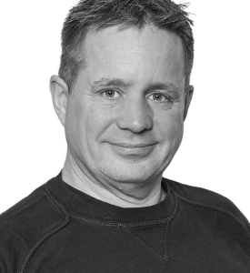 Lars Erik Larsen, it-arkitekt hos Jyske Bank, har pr. 29. juni 2026 fuldført uddannelsen Master i it, linjen i softwarekonstruktion på Aarhus Universitet via It-vest – samarbejdet.